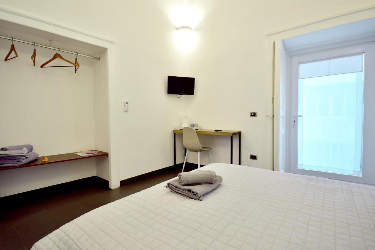 Di Affreschi E Volte Bed & Breakfast Napoli Exterior foto